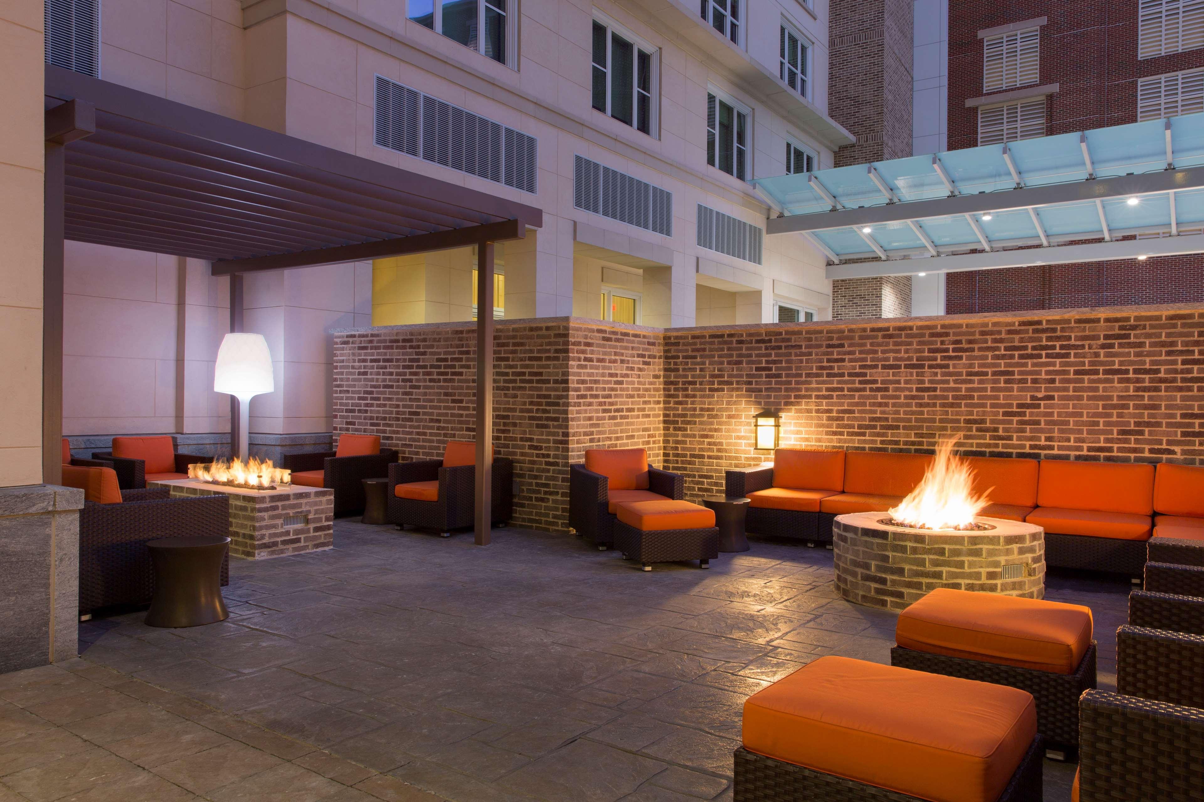Отель Hyatt House Charleston - Historic District Экстерьер фото